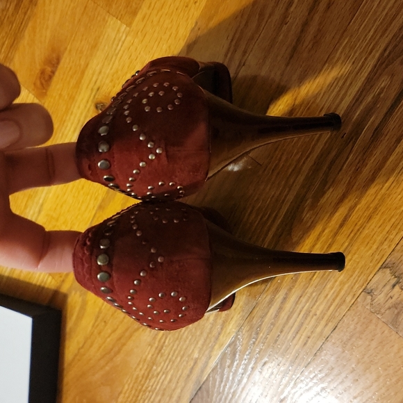 Stuart Weitzman! Authentic in original box. - Picture 12 of 12